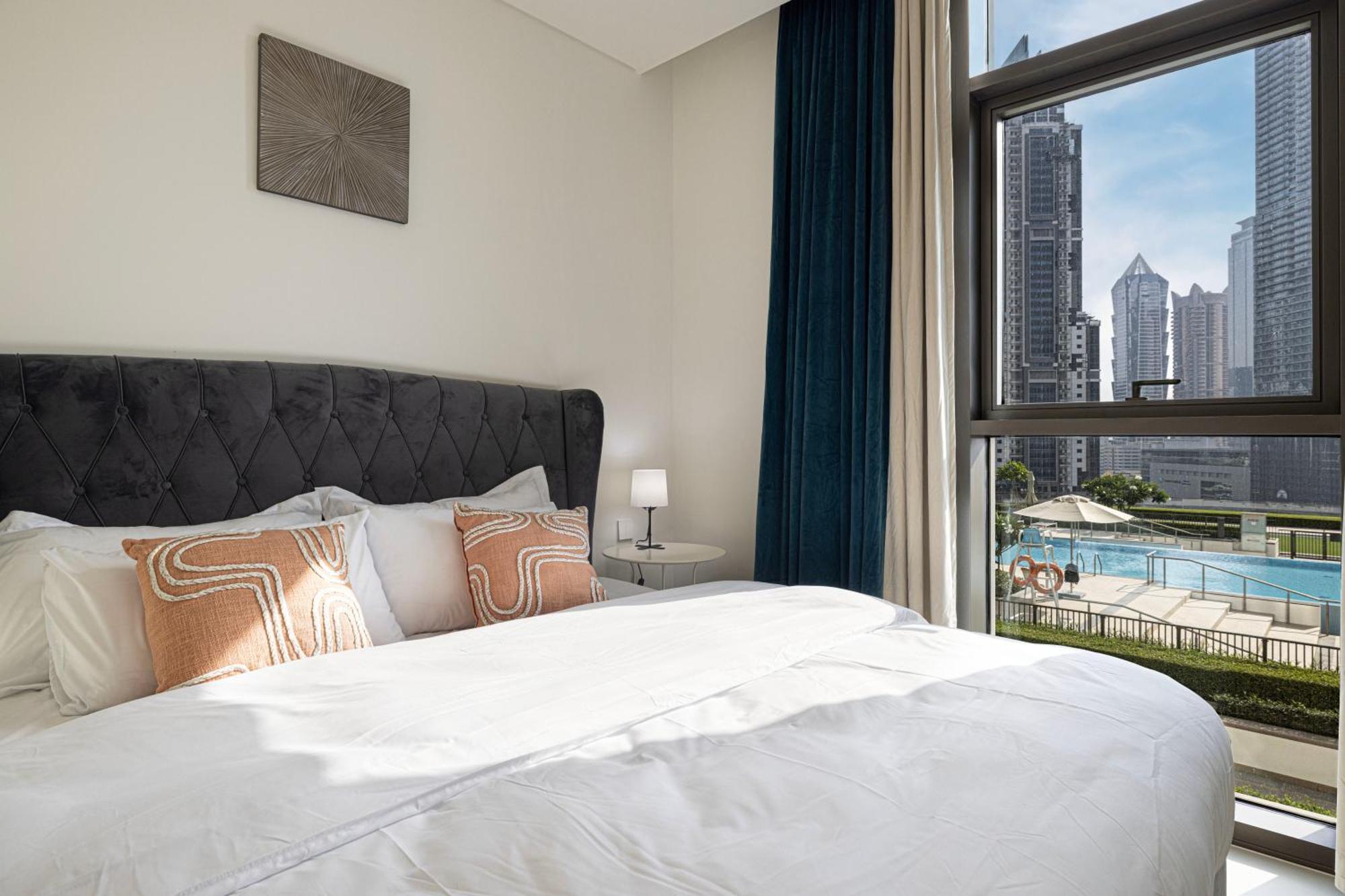 Downtown Luxurious 2br Near Burj Khalifa *